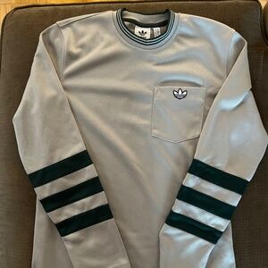 Men’s Small Adidas Logo Long Sleeve T-Shirt